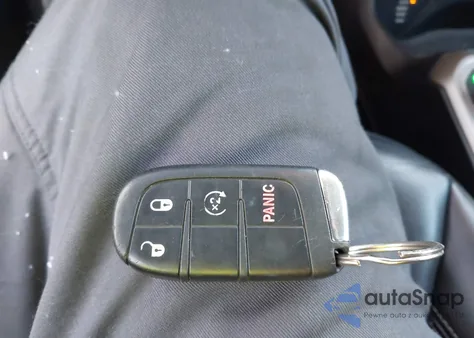 2016 Jeep Renegade Limited из США, поврежденный, VIN ZACCJBDT4GPC60559